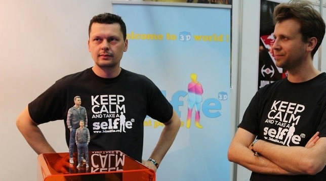 Peste 20 de Instalații de Artă și Proiecții la Spotlight 2016