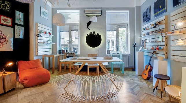 DIZAINĂR CONCEPT STORE // Design. Party. Repeat.