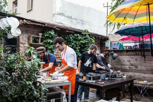 UPDATE: Programul Cartierului Creativ @RDW 2017