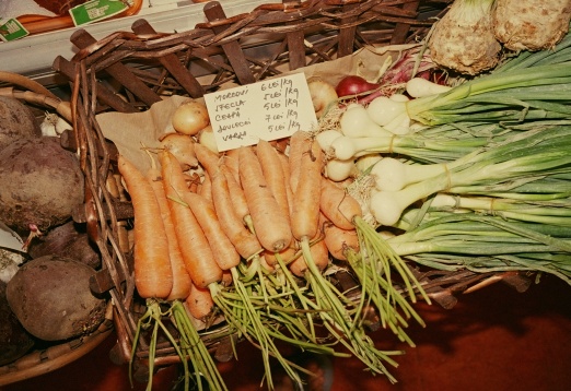 Legume și fructe cu gust la Earth Food