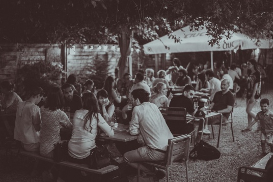 Tinerii antreprenori care au redefinit boemia bucureșteană prin J’ai Bistrot