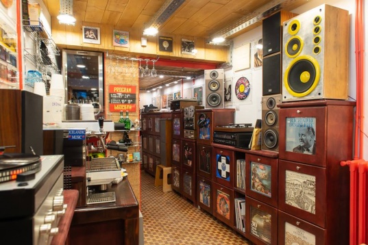PURE INDIE RECORDS // VINYL ARTWORK COVERS EXHIBITION 