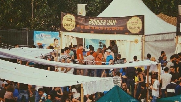 CONSIGNATIA 7 & BURGER VAN // LEAPSHA STREET