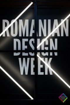 Attila Kim: Prin arhitectura expoziţiei încercăm să creăm o legătură organică între public, conceptul curatorial şi conţinut