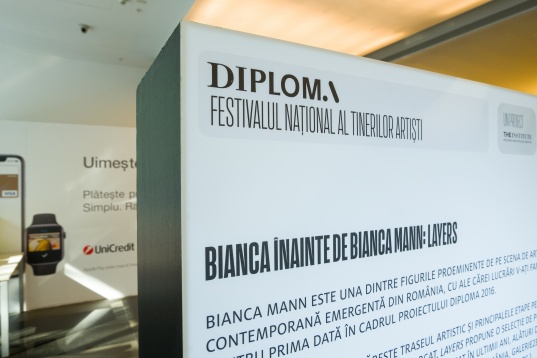 În așteptarea festivalului DIPLOMA, expoziția Bianca înainte de Bianca Mann prezintă traseul artistei