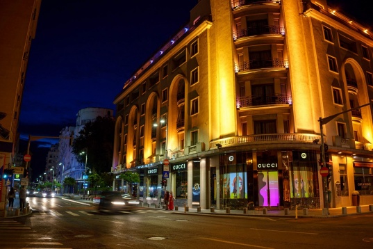 Cea de-a 14-a ediție One Night Gallery devine expoziție itinerantă și va avea loc și la Timișoara