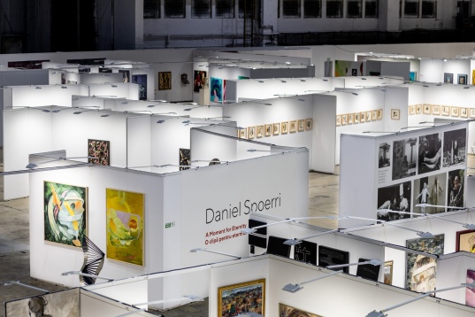 Daniel Spoerri. O clipă pentru eternitate la MoBU 2023