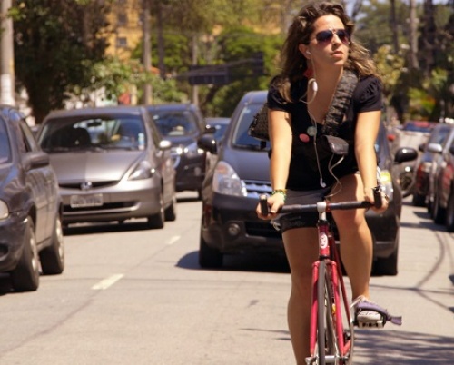 AMBASADA SUEDIEI IN ROMANIA // Bikes vs. Cars